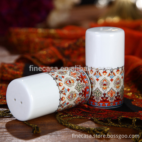 Wholesale alibaba ceramic salt and pepper shaker
